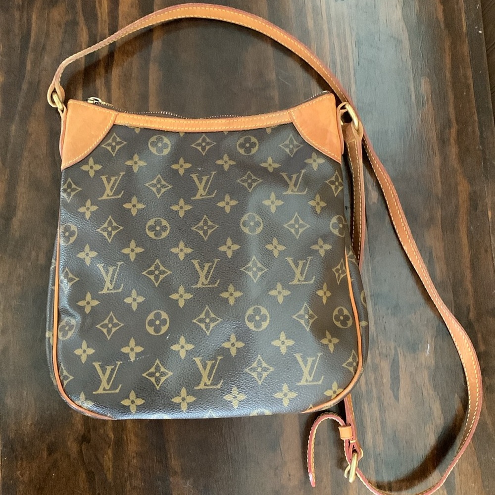 Authentic Louis Vuitton Odeon bag MM - Picture 2 of 7